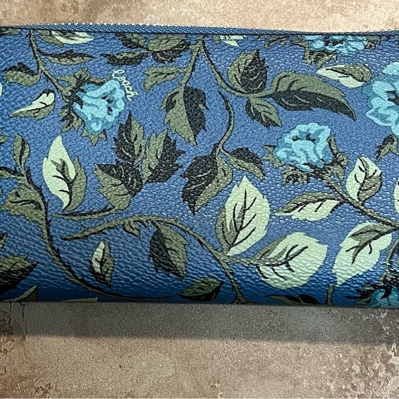 Coach Blue Floral Women's Wallet - Picture 2 of 4